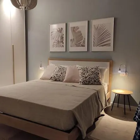 Holiday home Salita Al Castello Rossana