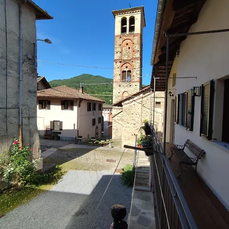 Salita Al Castello Casa de Férias *
