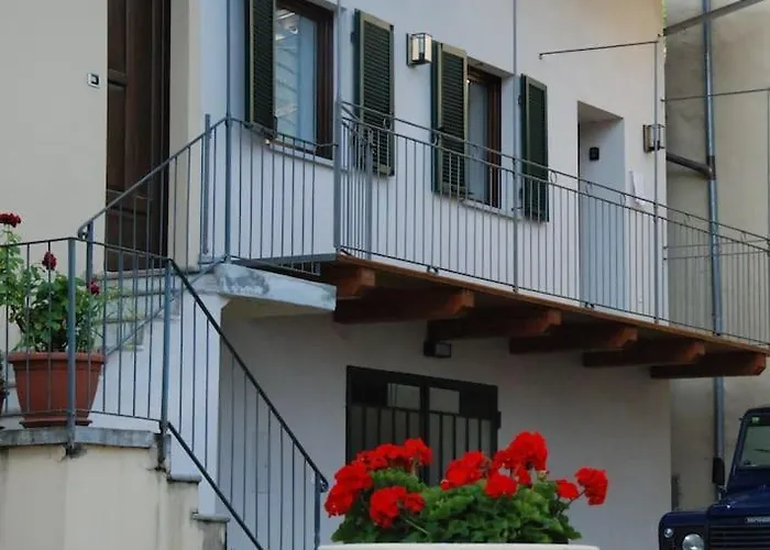 Salita Al Castello Tatil Evi